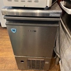 値下げ　中古製氷機　ダイワ　DRI-25LME　25L