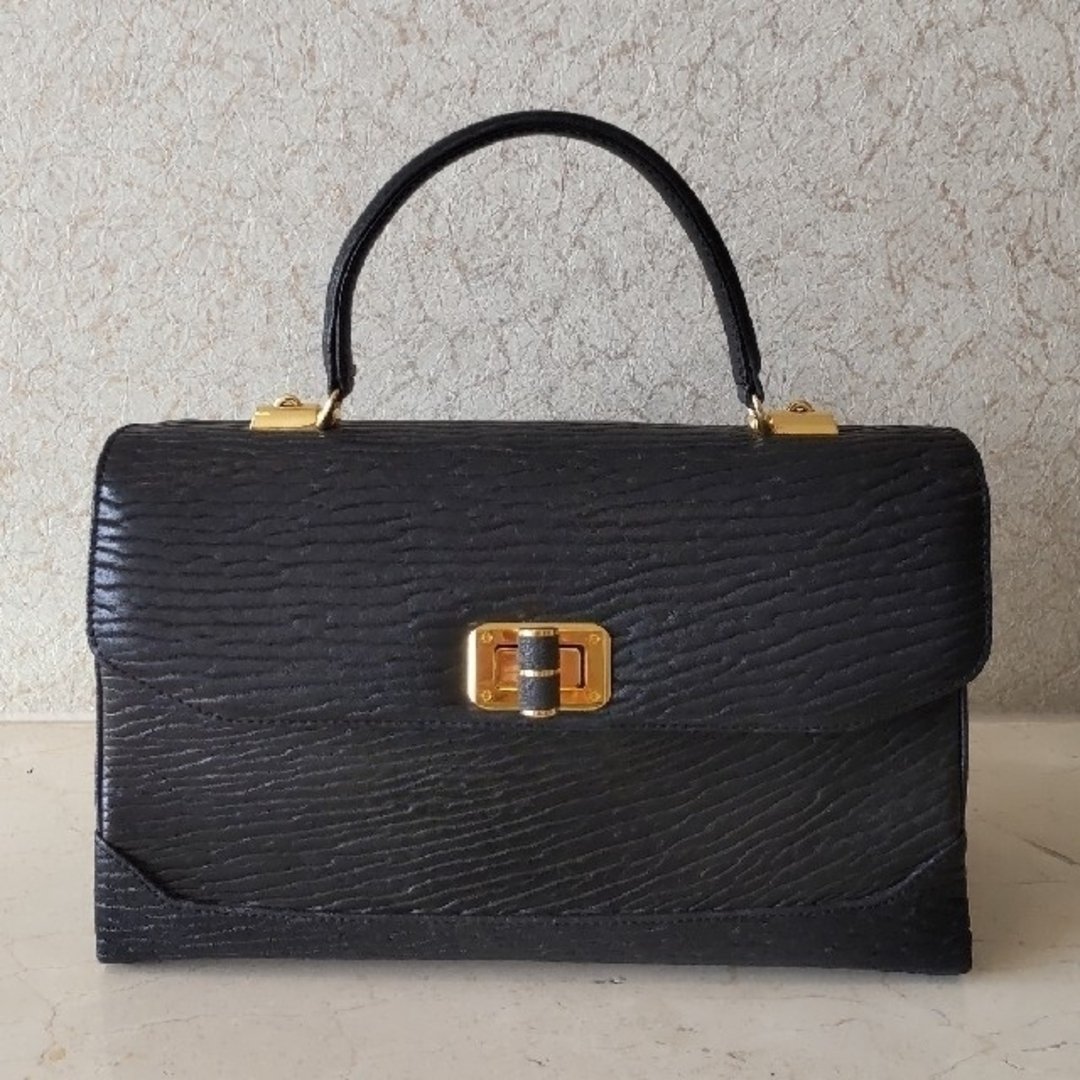 未使用.希少☆アザラシ皮革の高級バッグ