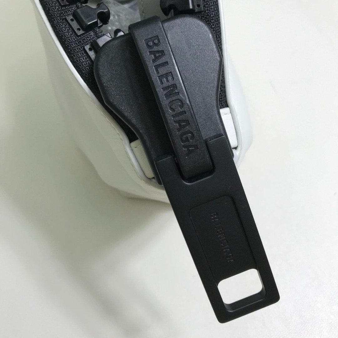 バレンシアガ BALENCIAGA メガジップ 661854  カバン 2WAYバッグ ショルダーバッグ ハンドバッグ レザー ホワイト/ブラック 美品