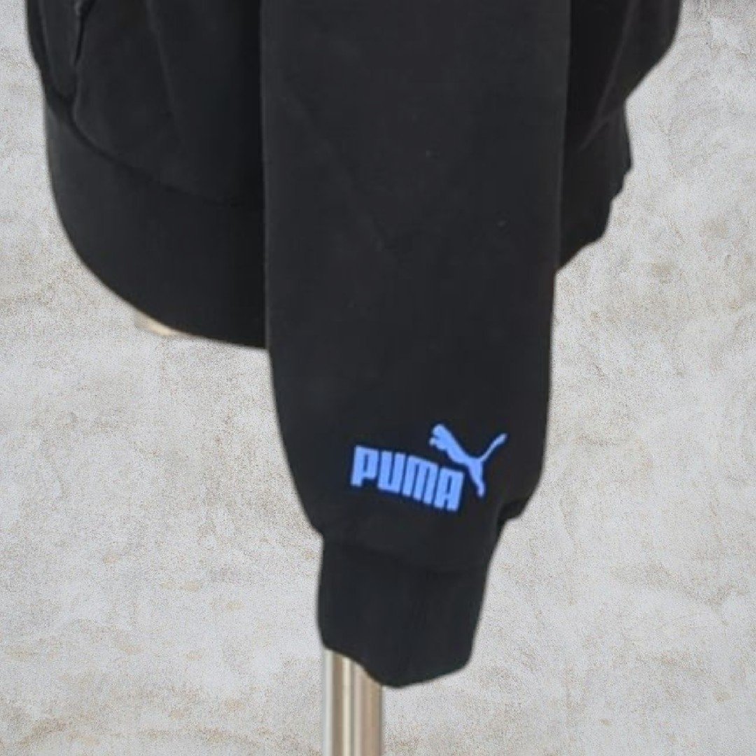 ●sk943　PUMA　プーマ　パーカー　L相当　ブラック