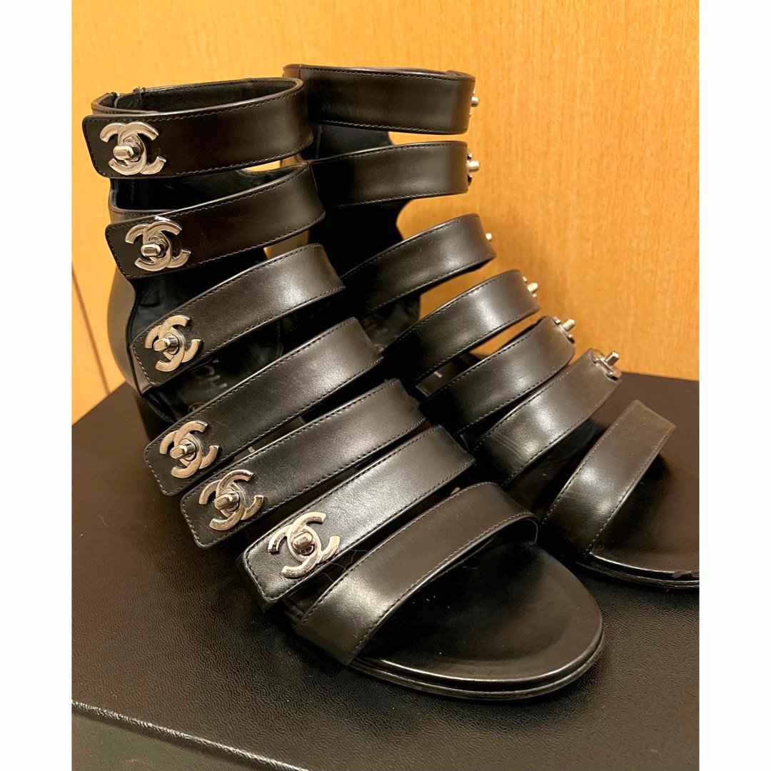 お値下げCHANEL サンダル　ブラック