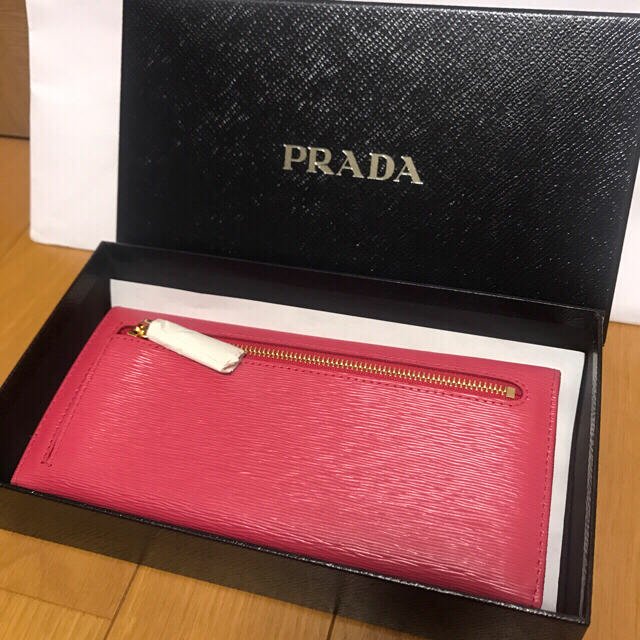 PRADA ミラノプラダ直営店購入 新品 長財布 Peonia パスケース付