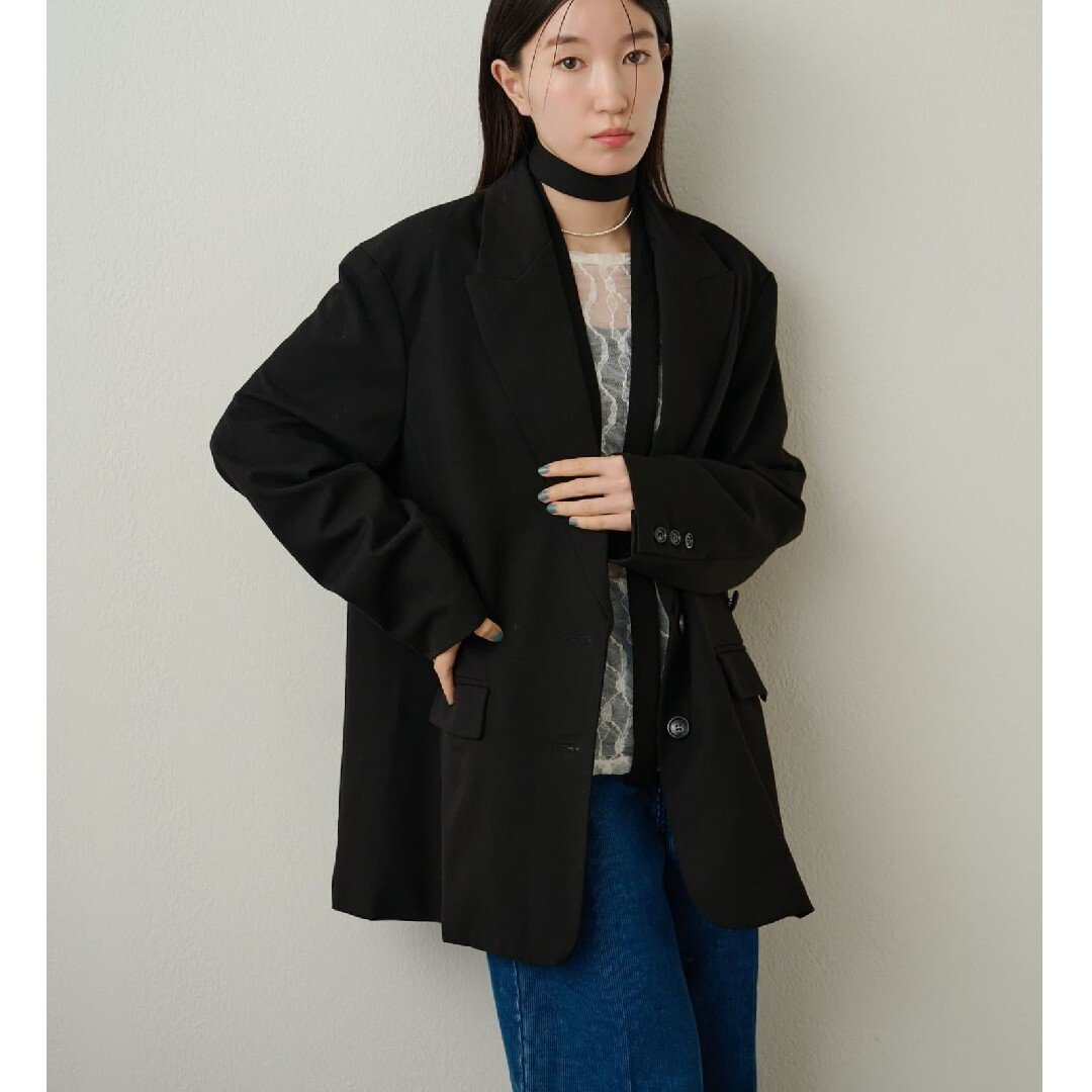 オメカシ　ベルト付きテーラードジャケット　ブラック